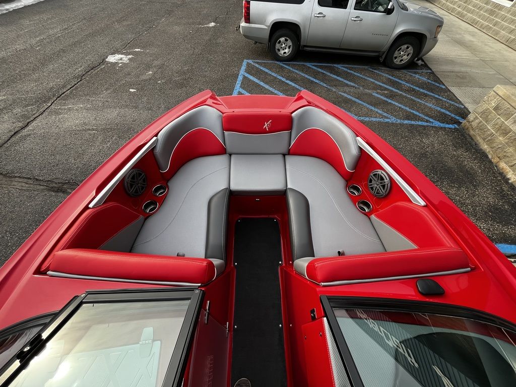 2016 MasterCraft X2 - Image 23