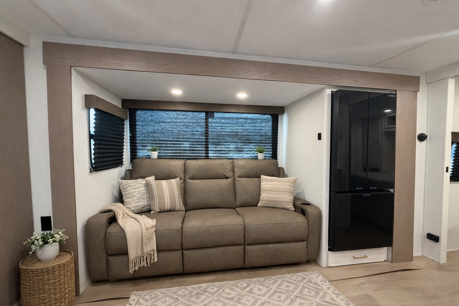 2026 Grand Design Transcend XPLOR 22RBX - Image 13