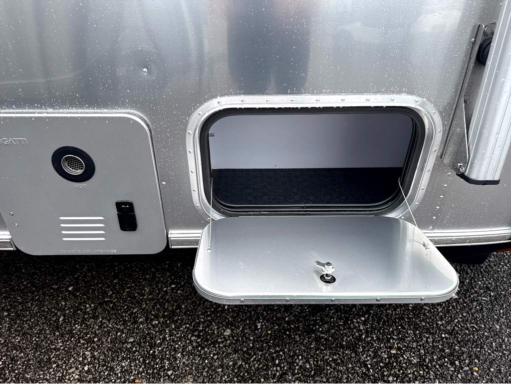 2026 Airstream International 25FB - Image 10