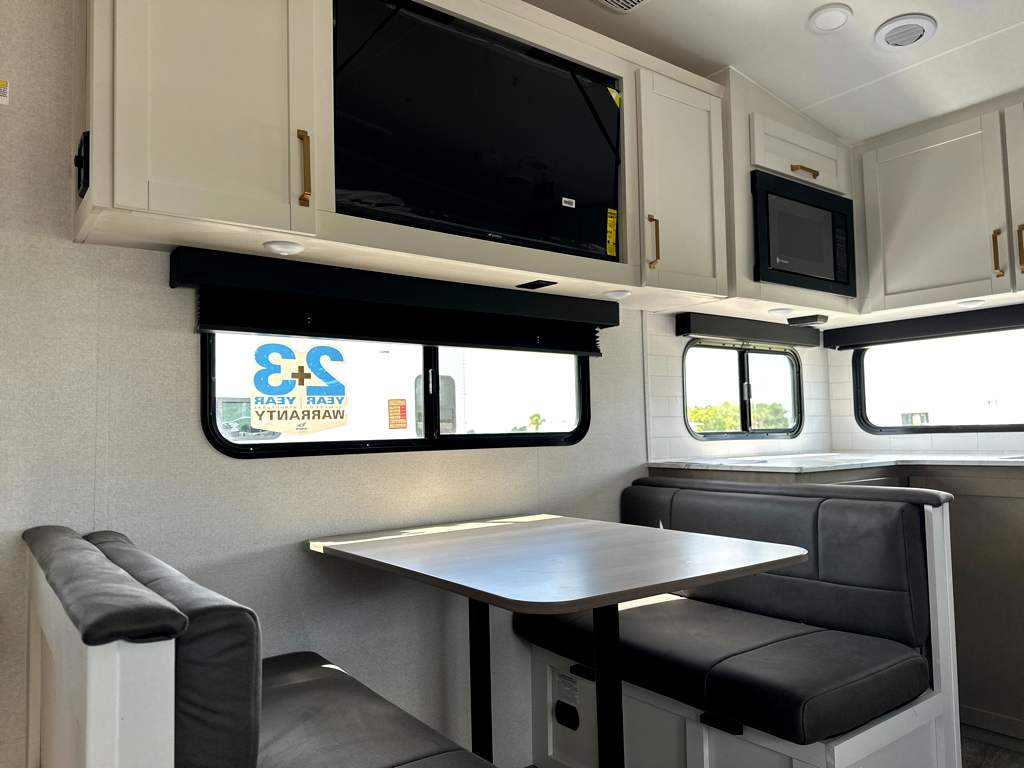 2027 JAYCO EAGLE SLE 24MLE - Image 11