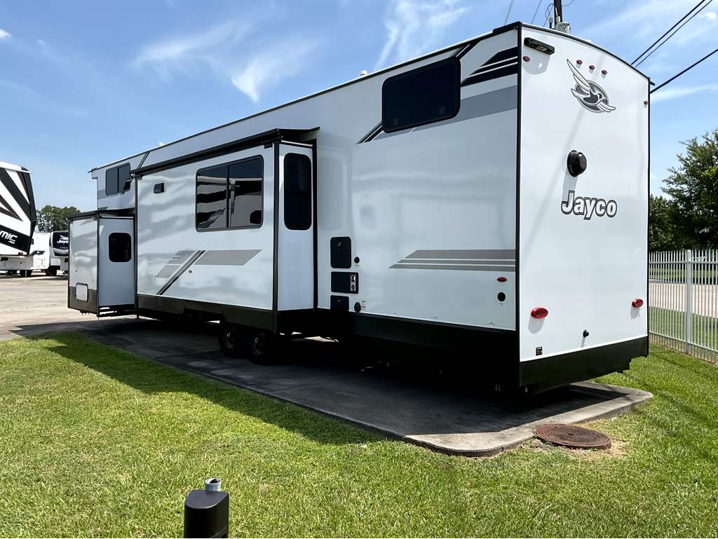 2026 JAYCO JAY FLIGHT BUNGALOW JAYLOFT - Image 2