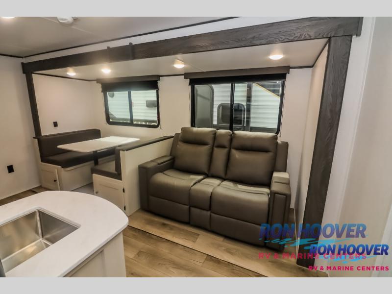 2025 COACHMEN 24RB - Image 9