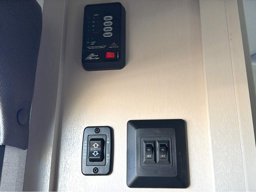 2027 Jayco Jay Flight SLX 210QB - Image 30