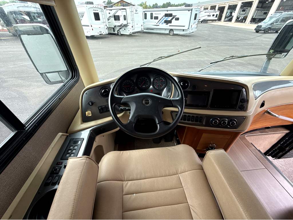 2018 TIFFIN ALLEGRO RED 33AA - Image 16