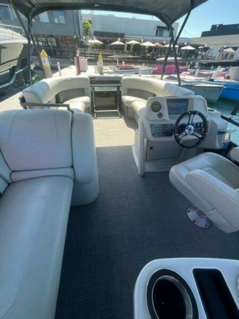 2024 Vision WX Tritoon - Image 112