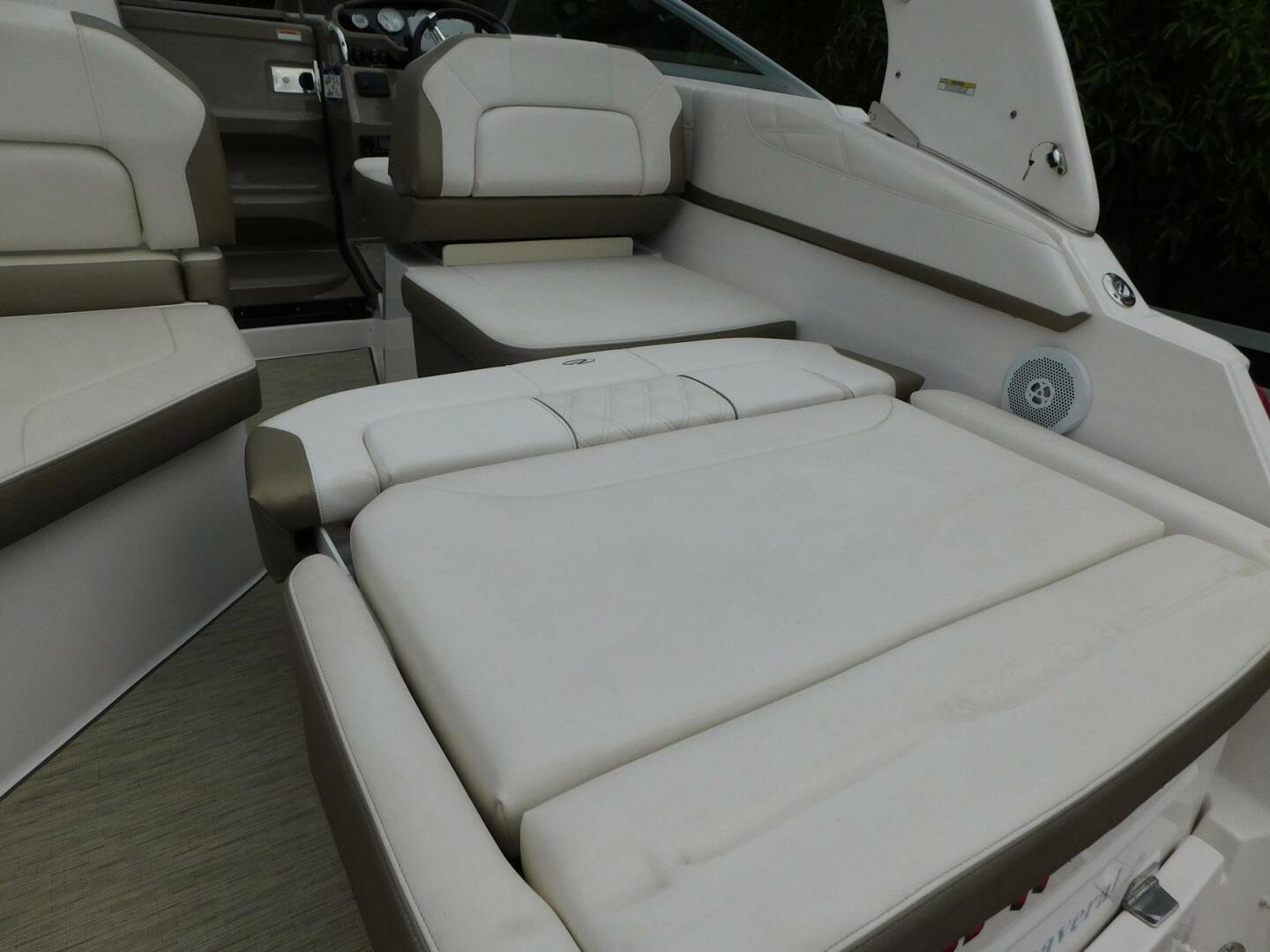 2018 Regal 26 Express Base - Image 24