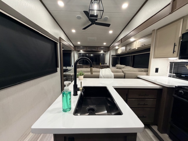 2026 Keystone Cougar 320RDS - Image 13
