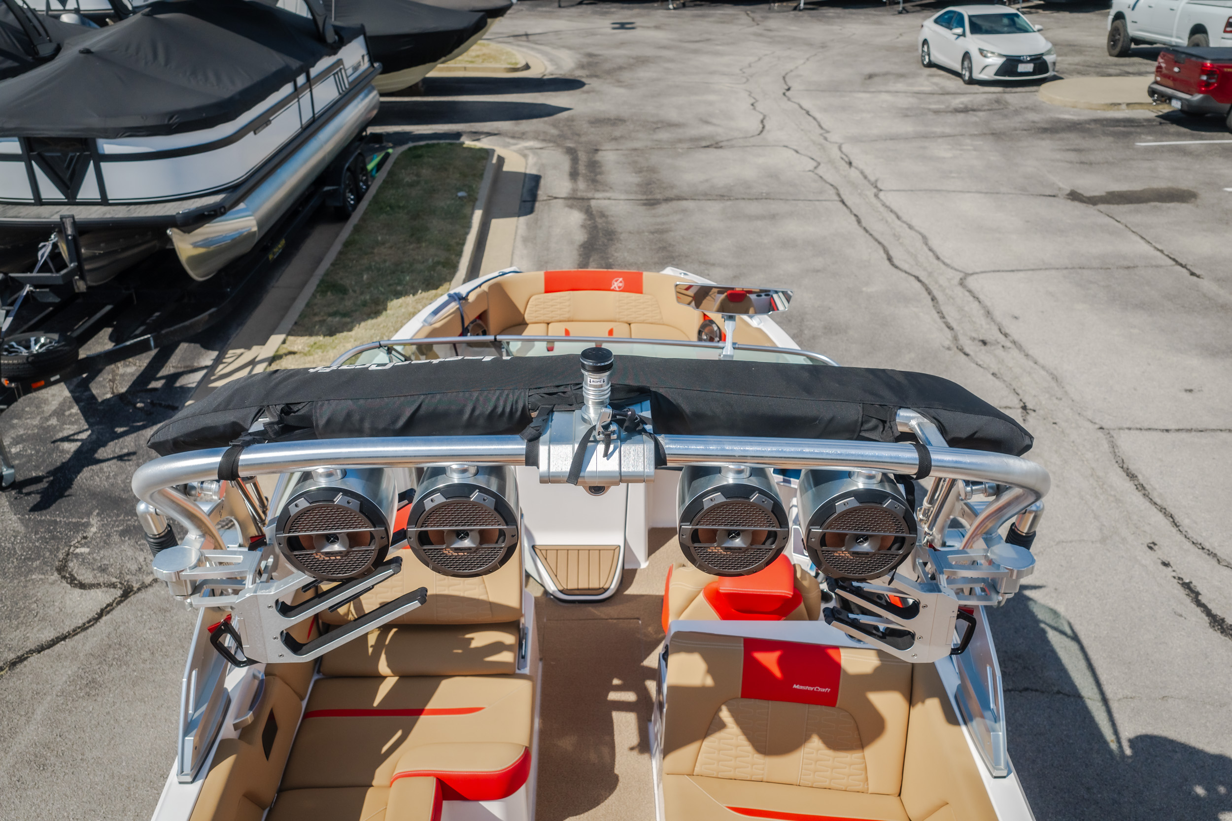 2020 MasterCraft X26 - Image 63
