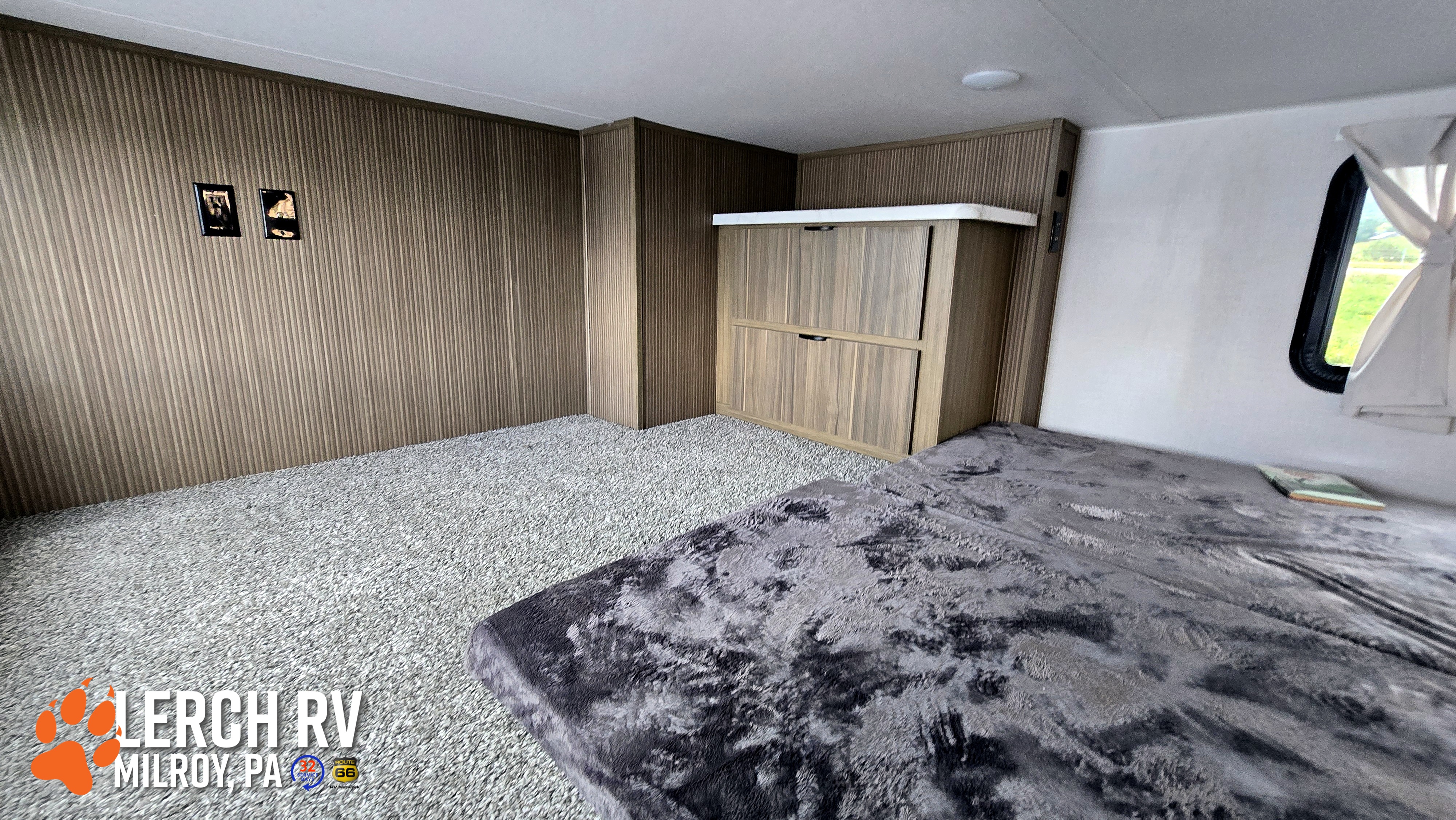 2027 Forest River Salem Villa 40ZZZ - Image 35