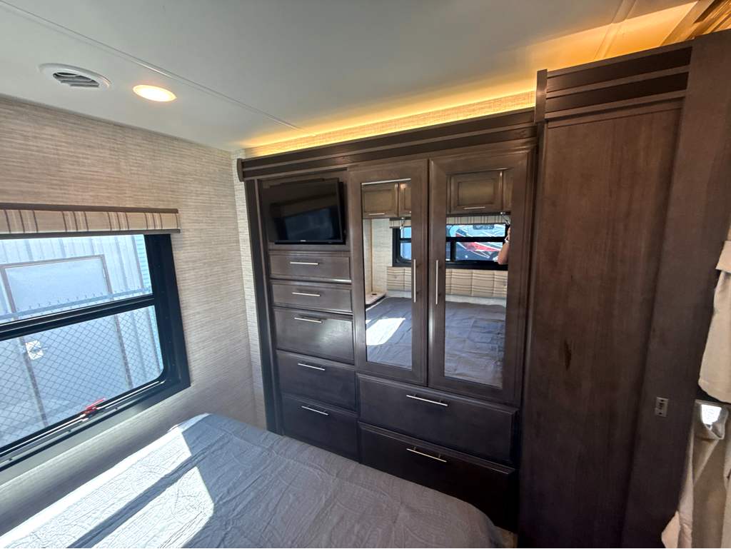 2025 ENTEGRA COACH ESTEEM 31F - Image 23