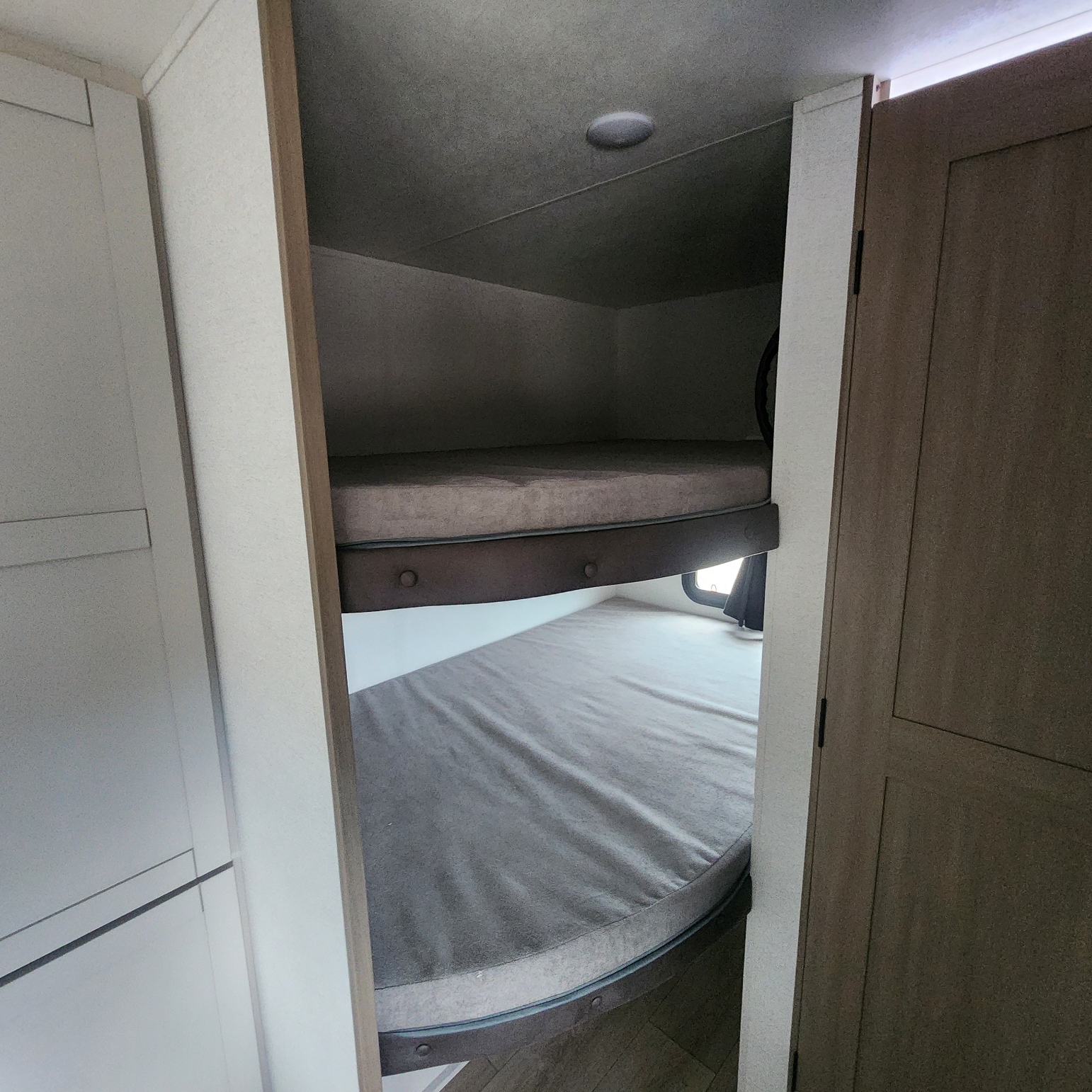 2027 Jayco Jay Flight SLX 261BHS - Image 24