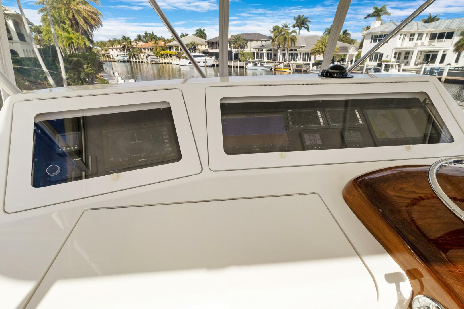 2015 Viking 46 Convertible - Image 27