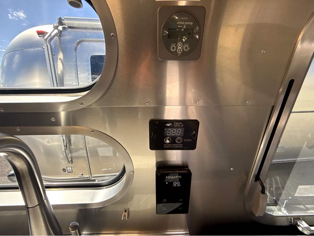 2026 AIRSTREAM FLYING CLOUD 28RBQ - Image 21