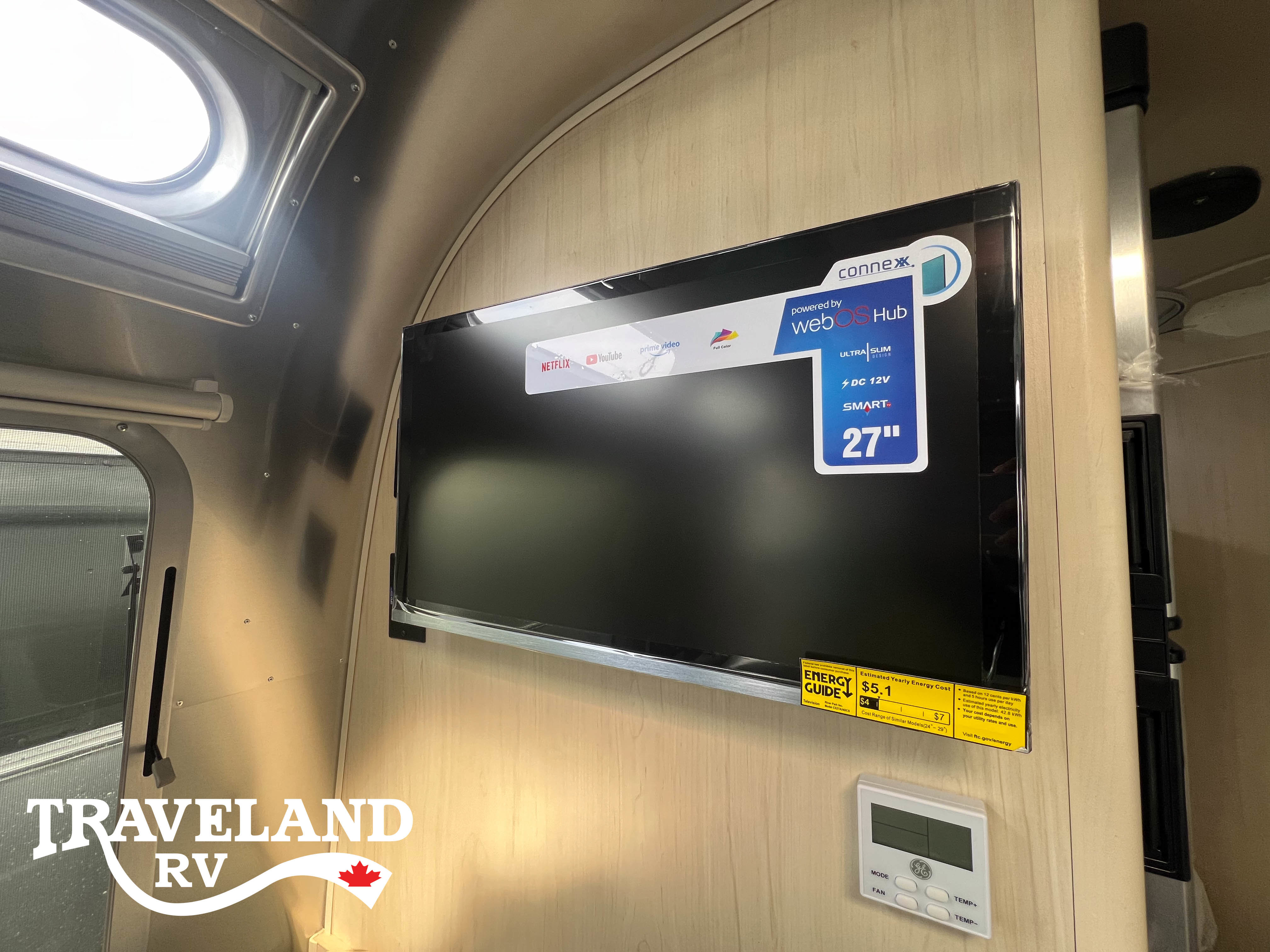 2025 Airstream Flying Cloud 30FB Bunk - Image 19