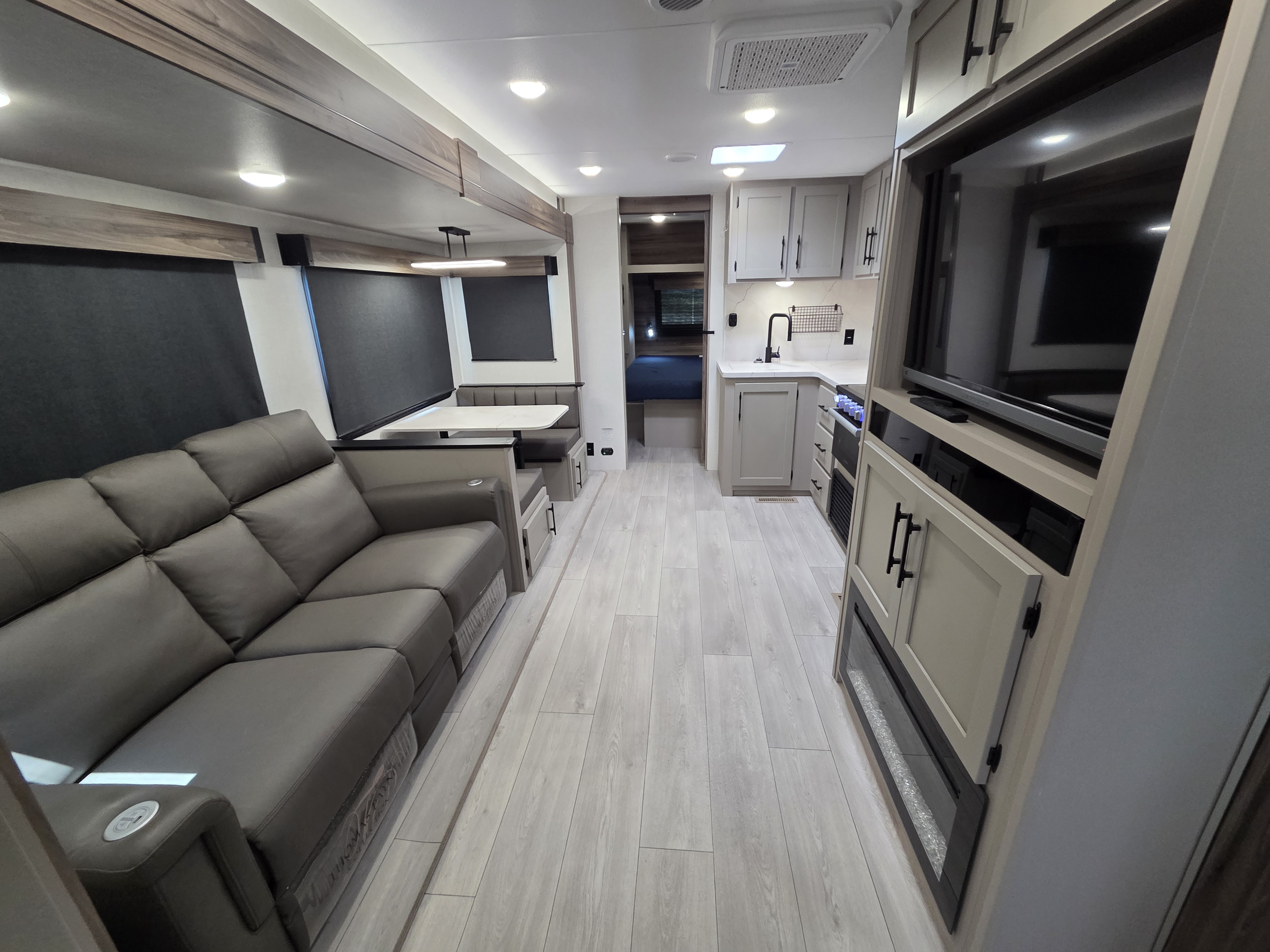 2025 KZ RV Connect C261RB - Image 6