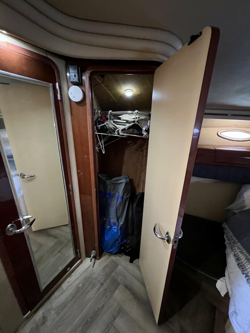 2002 Sea Ray 560 Sedan Cruiser - Image 36