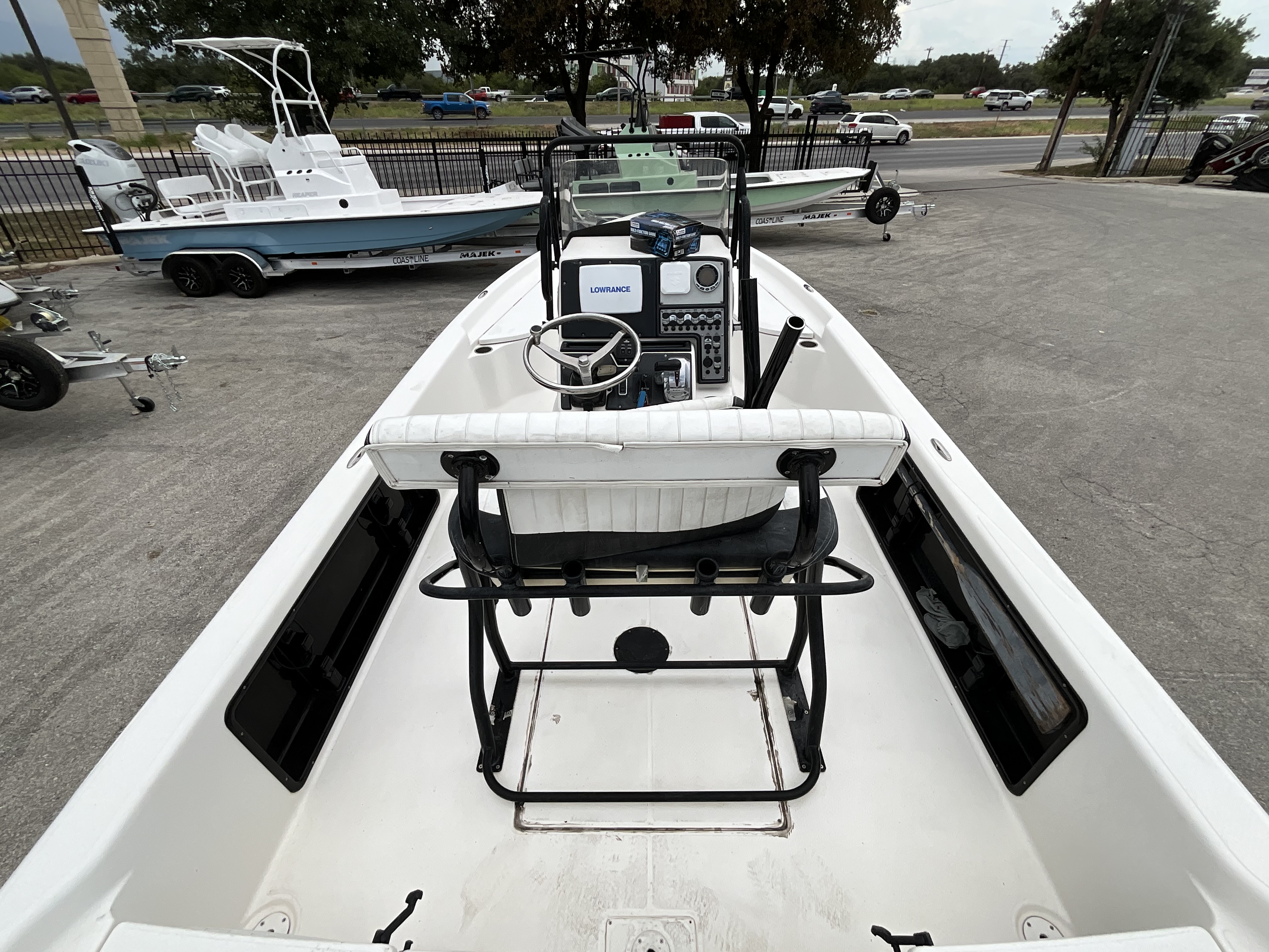 2014 BLUE WAVE PB 2400 - Image 12