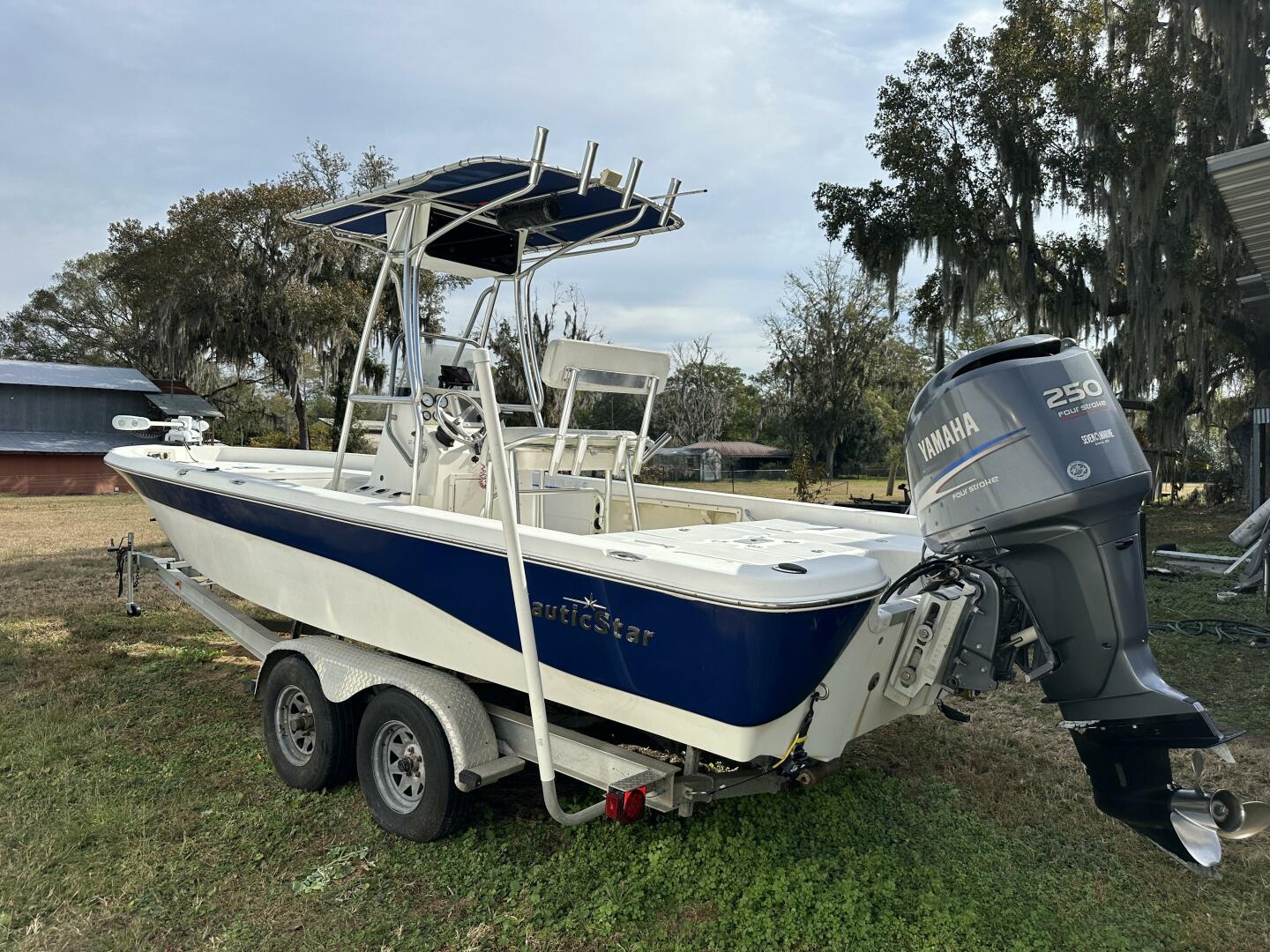 2008 NauticStar 2400 NauticBAY - Image 11