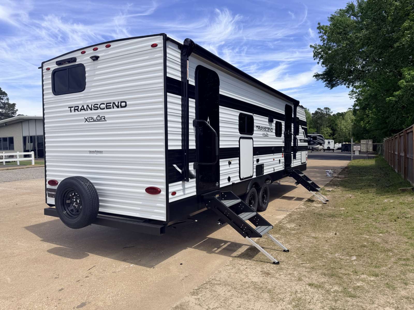 2026 Grand Design Transcend XPLOR 27DBX - Image 7