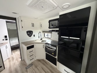 2027 VENTURE RV SIENNA 311VDB - Image 15