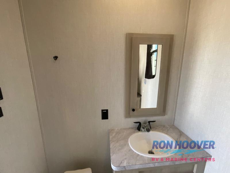 2026 FOREST RIVER 37GALLEY - Image 19