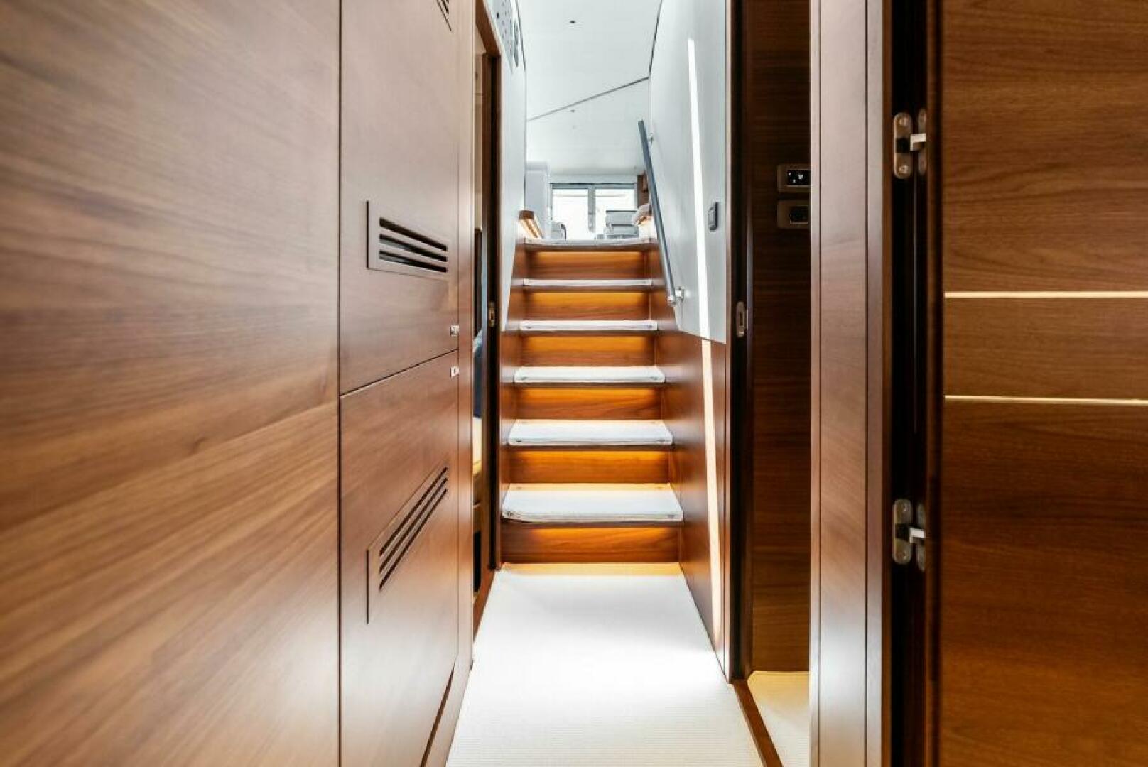 2024 Princess Y72 Motor Yacht - Image 37