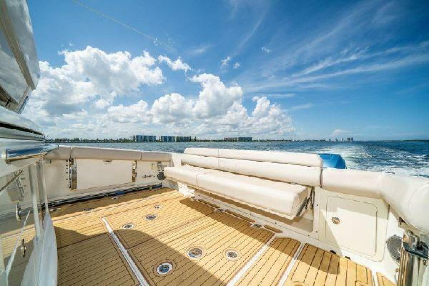 2017 Boston Whaler 42 Outrage - Image 16