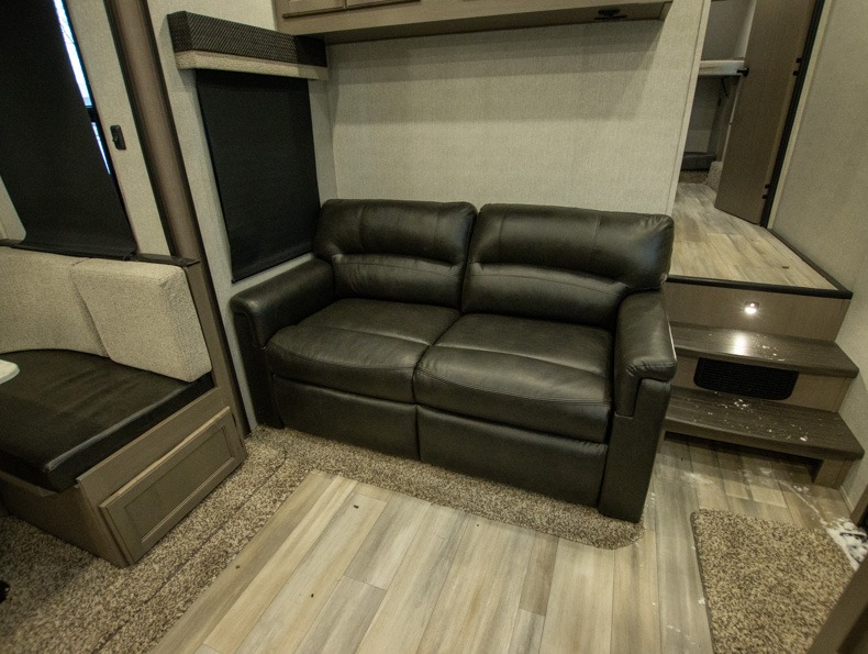 2023 Coachmen Chaparral X Edition 355FBX - Image 6