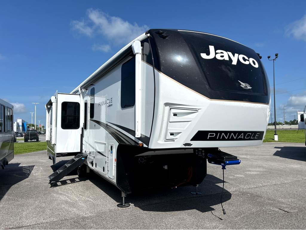 2027 JAYCO PINNACLE 32RLTS - Image 1