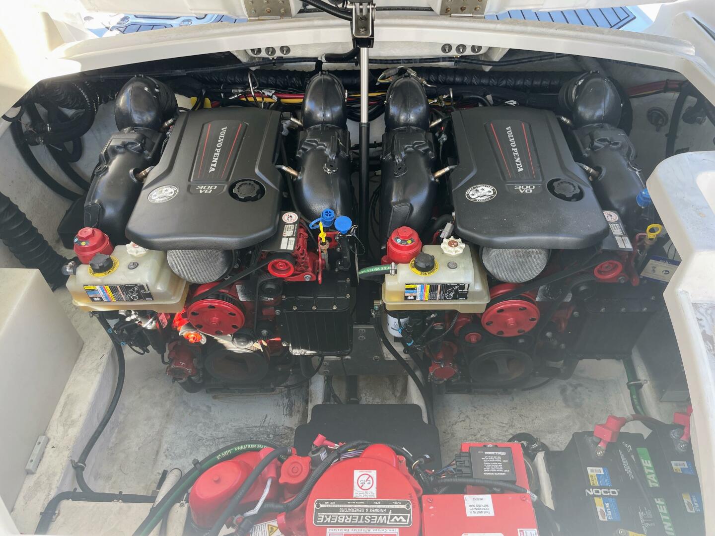 2019 Monterey 328SS - Image 52