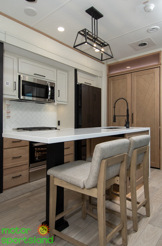 2026 Forest River Sandpiper 3900HBLR - Image 32