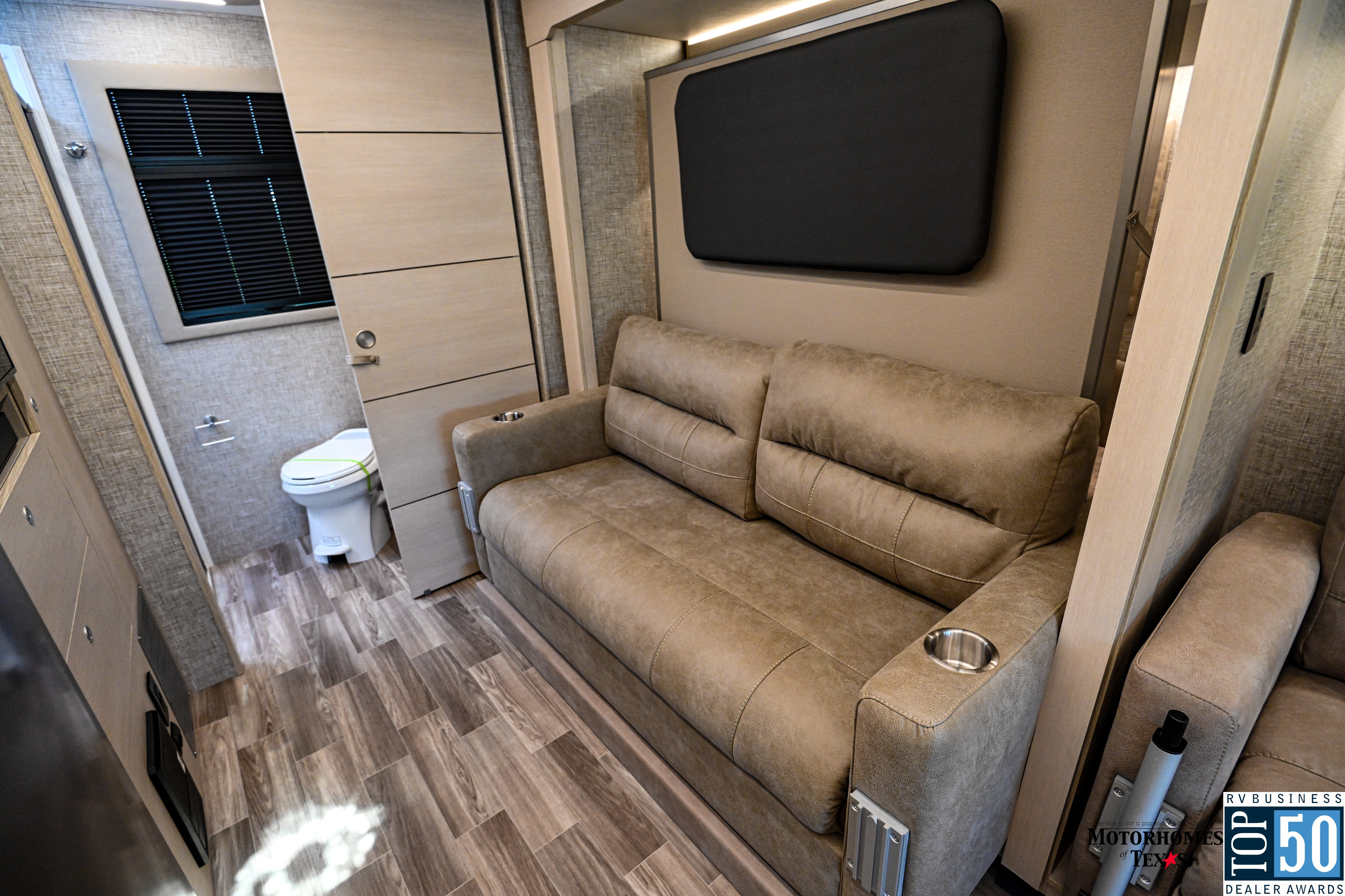 2026 Tiffin Wayfarer 25 XRW - interior 4