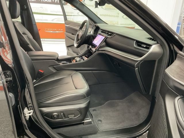 2025 Jeep Grand Cherokee L Limited 4X4 - Image 35