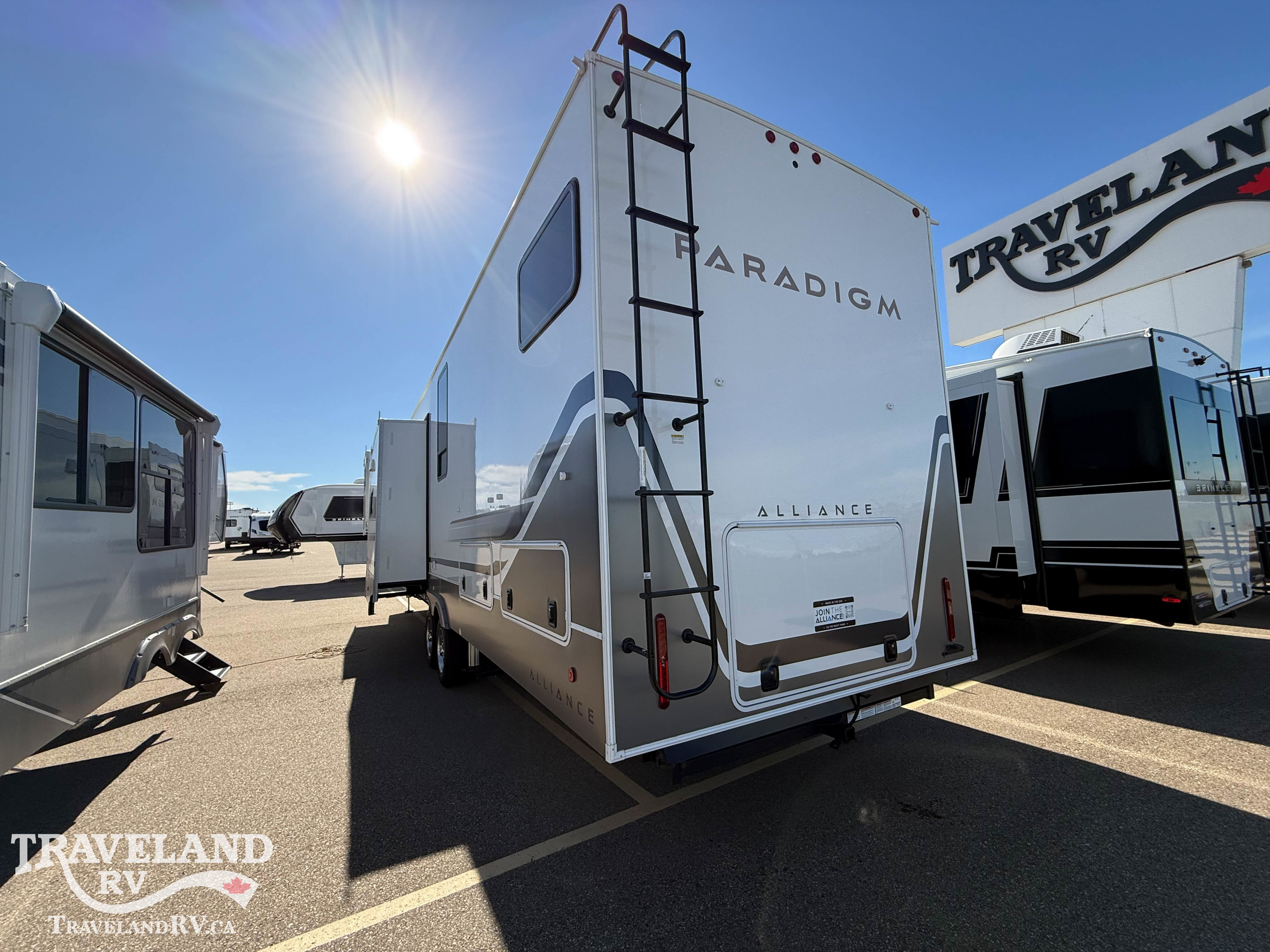 2026 Alliance RV Paradigm 385FL - Image 7