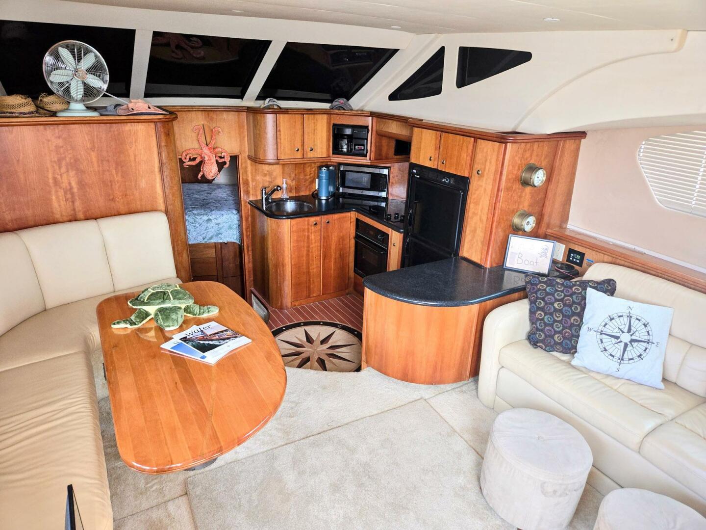 2003 Silverton 392 Aft Cabin Motor Yacht - Image 8