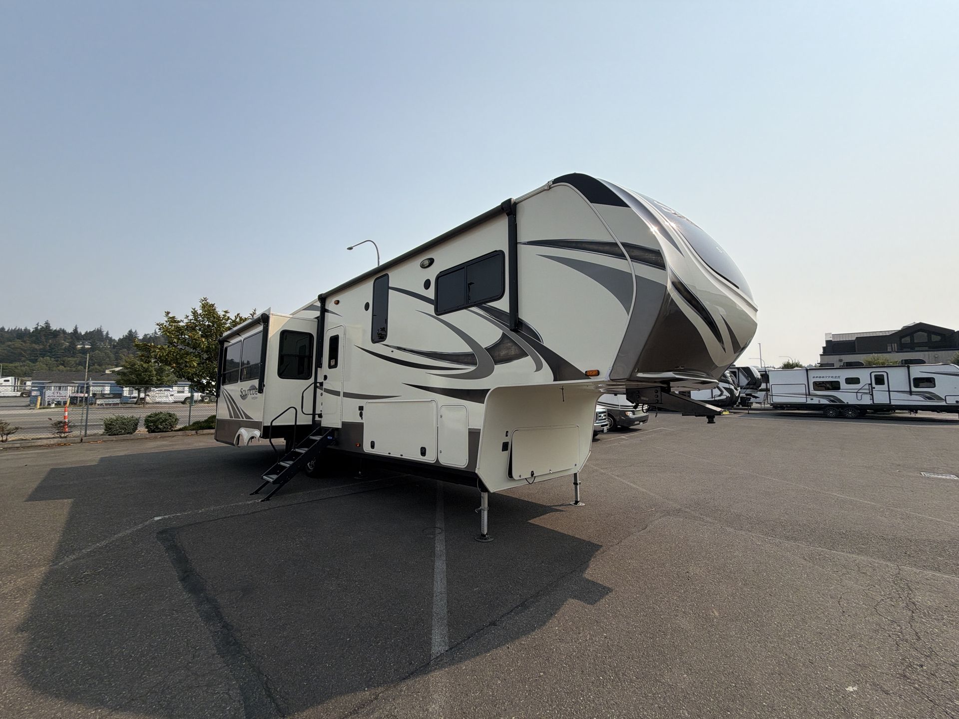 2020 Grand Design Solitude S Class 3350rl