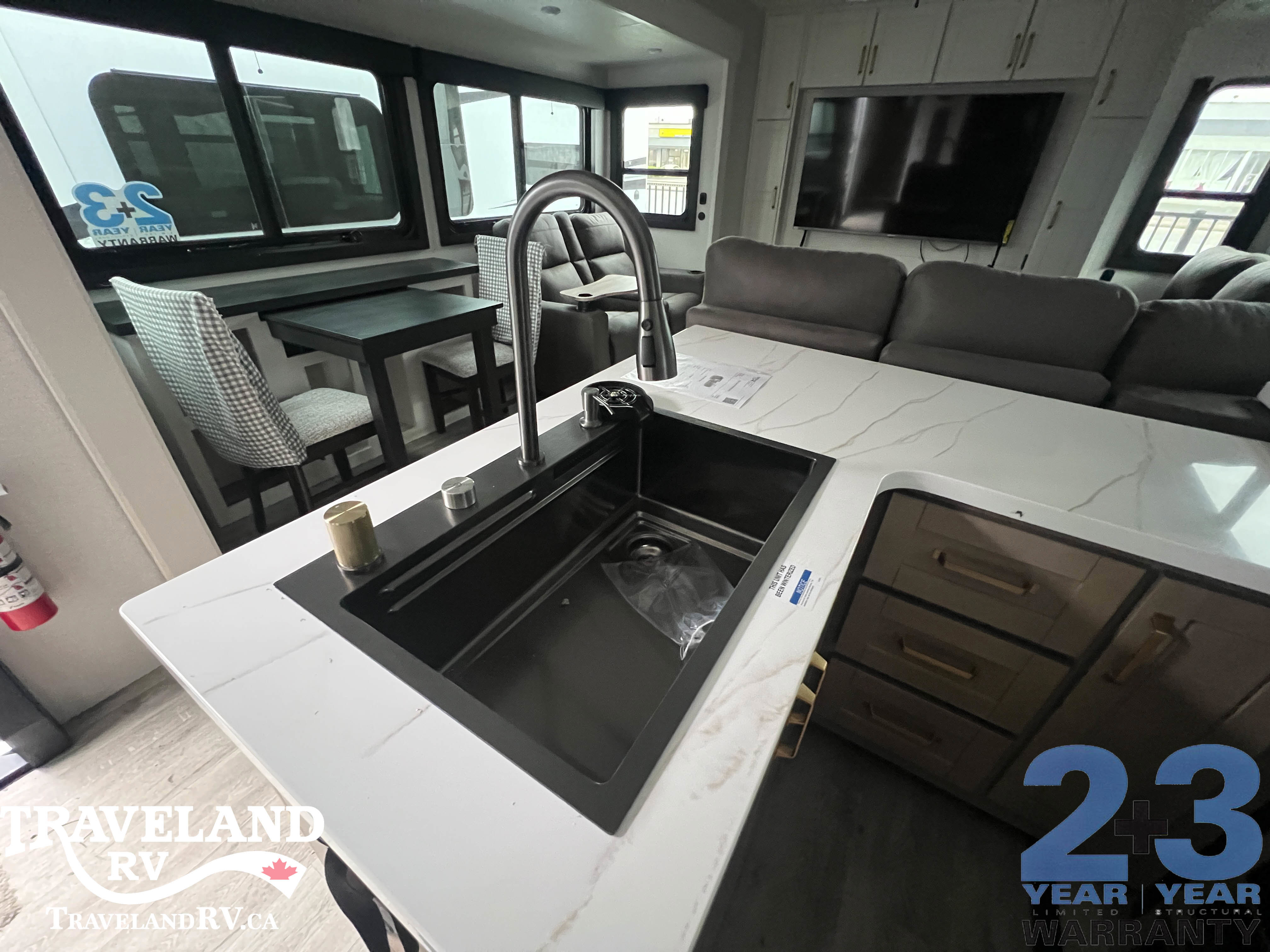 2026 Jayco Eagle 335LSTS - Image 13
