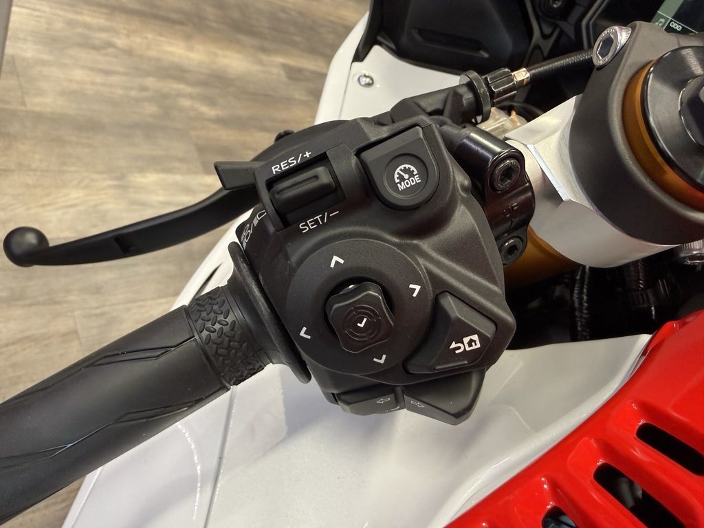 2026 Yamaha YZF-R7 70th Anniversary Edition - Image 45