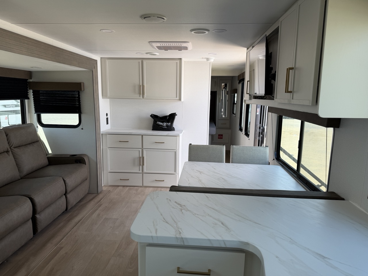 2026 Grand Design Transcend 285RKT - Image 11