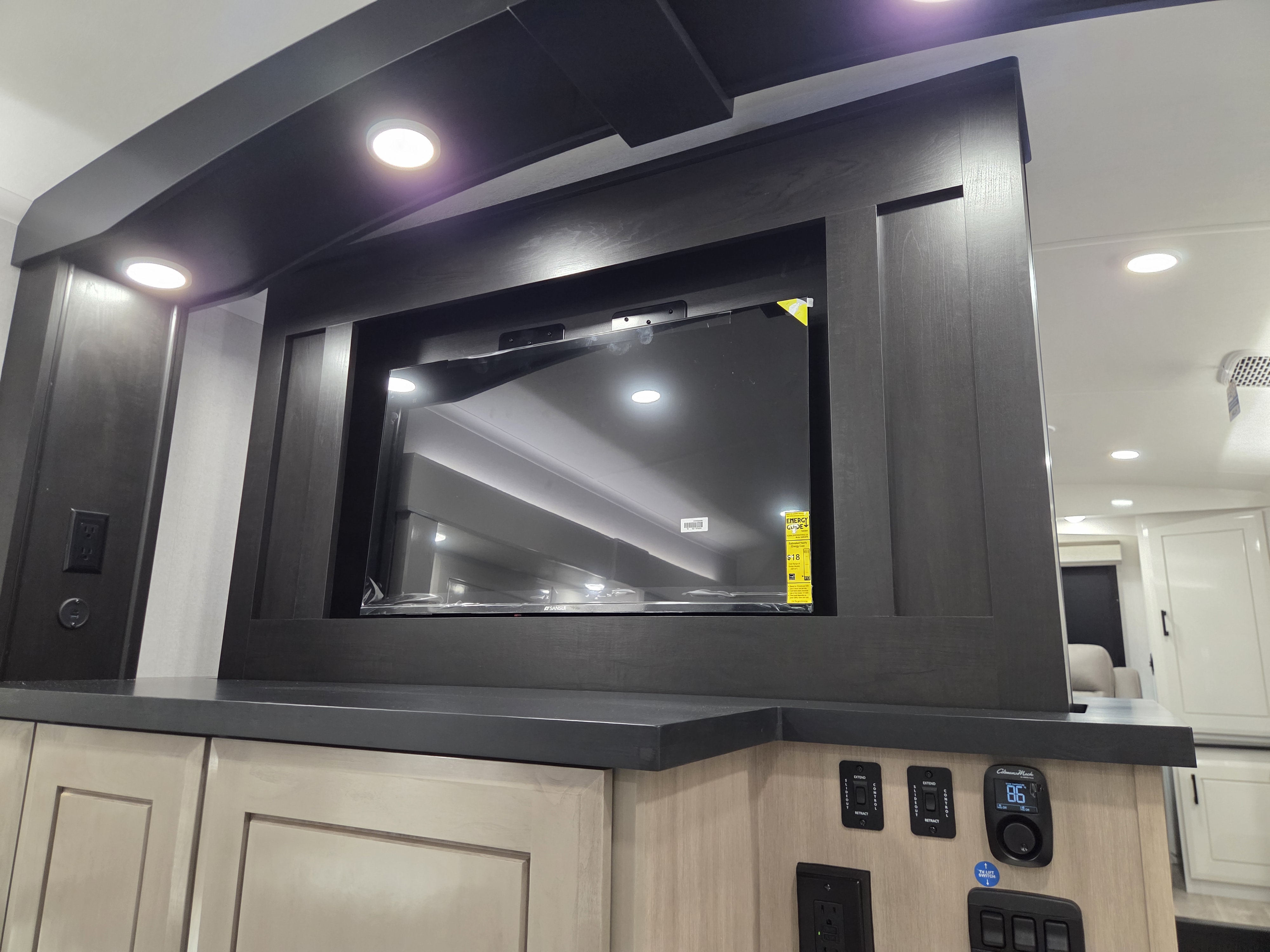 2027 Jayco Pinnacle 39FLOK - Image 13