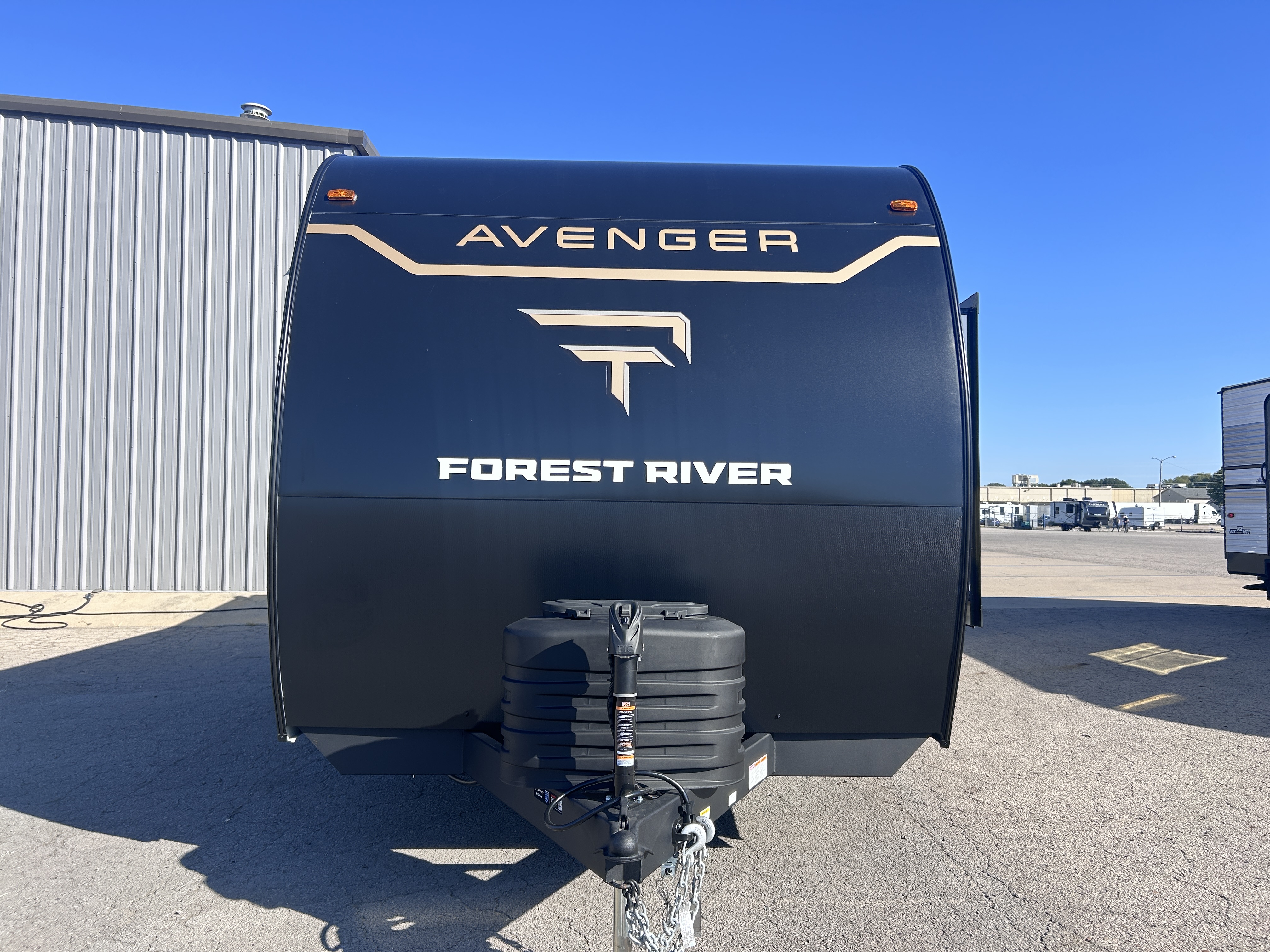 2027 Avenger 20RBS - Image 3