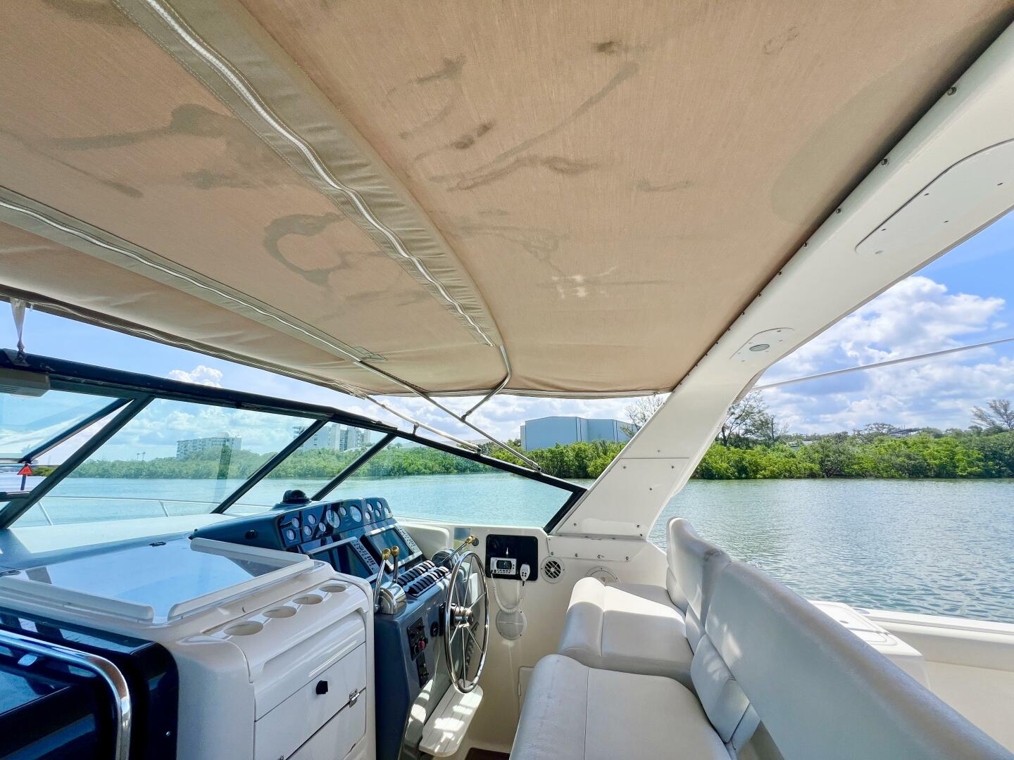 1998 Tiara Yachts 3500 Express - Image 9