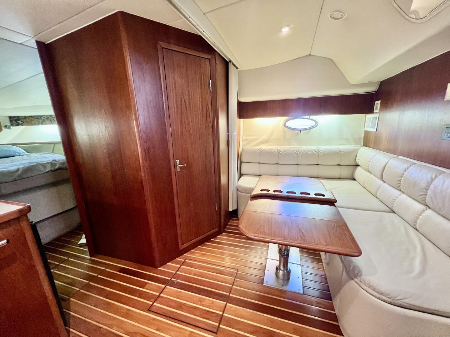 1998 Tiara Yachts 3500 Express - Image 12