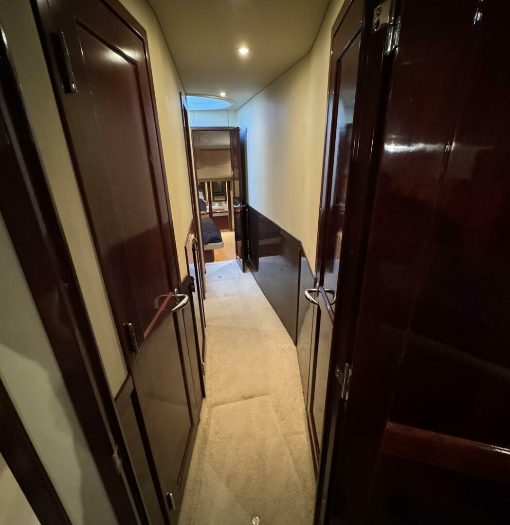 2007 Sea Ray 58 Sedan Bridge - Image 35