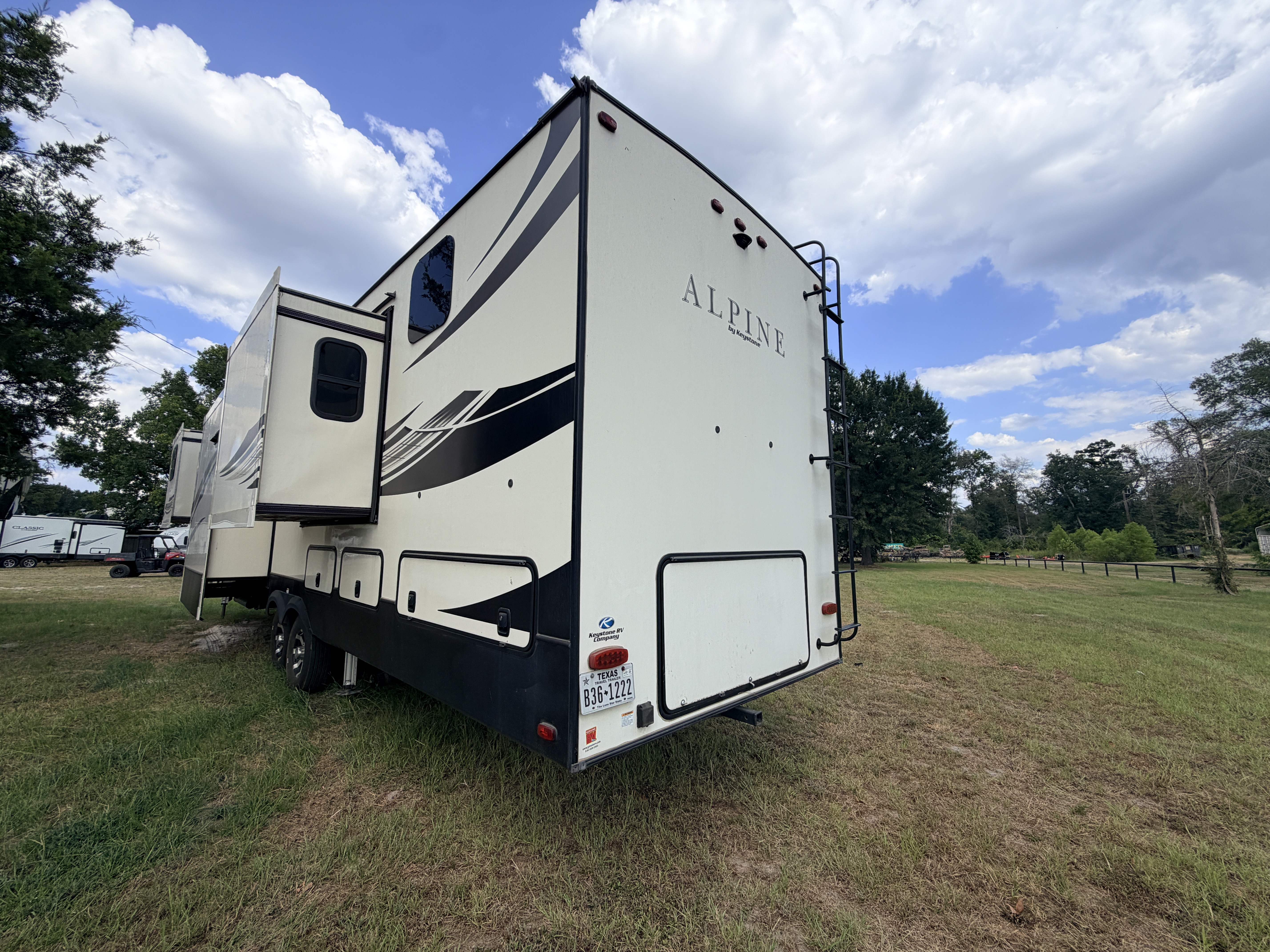 2020 Keystone Alpine 3711KP - Image 5