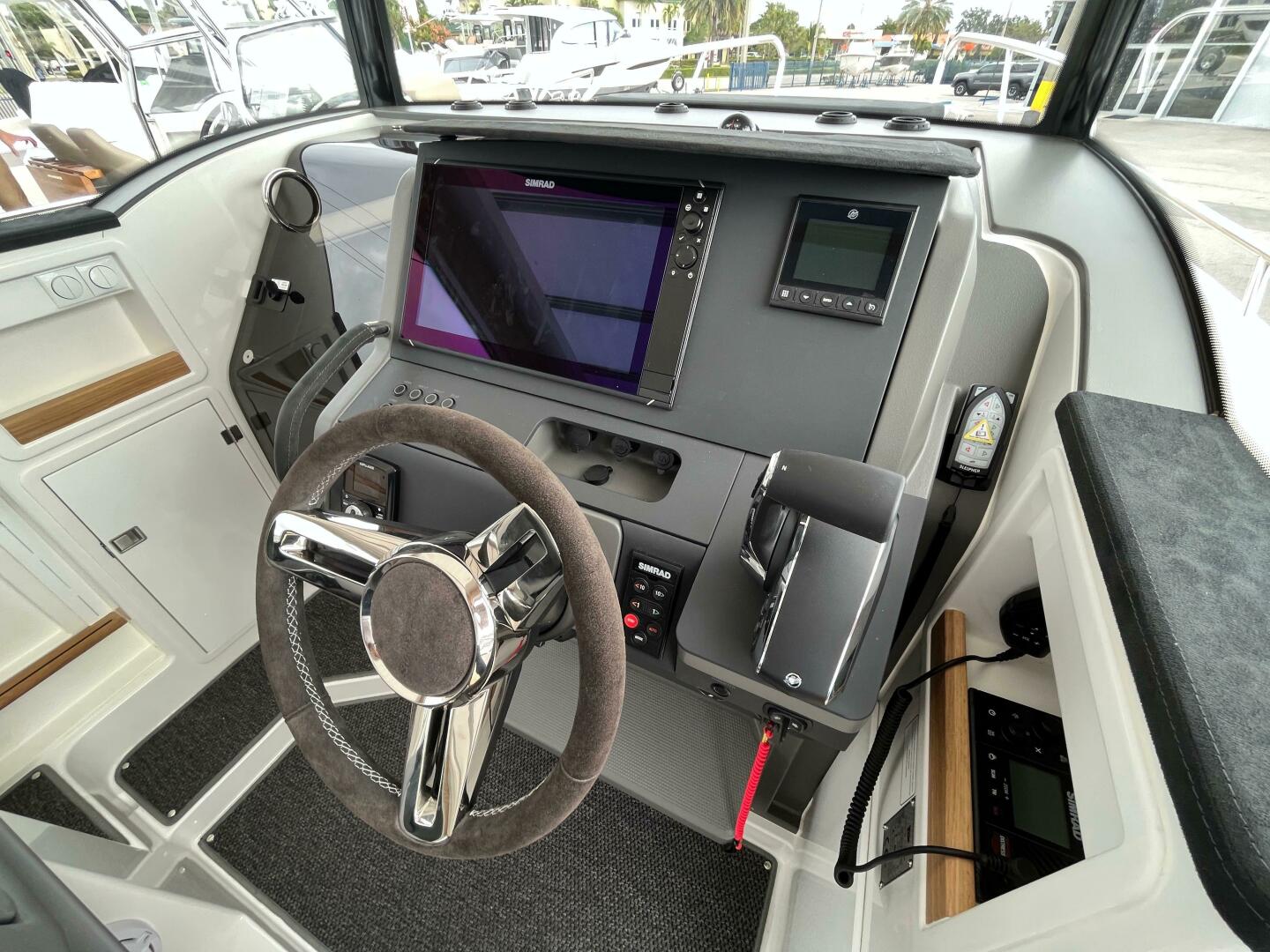 2001 Cruisers Yachts 3470 - Image 7