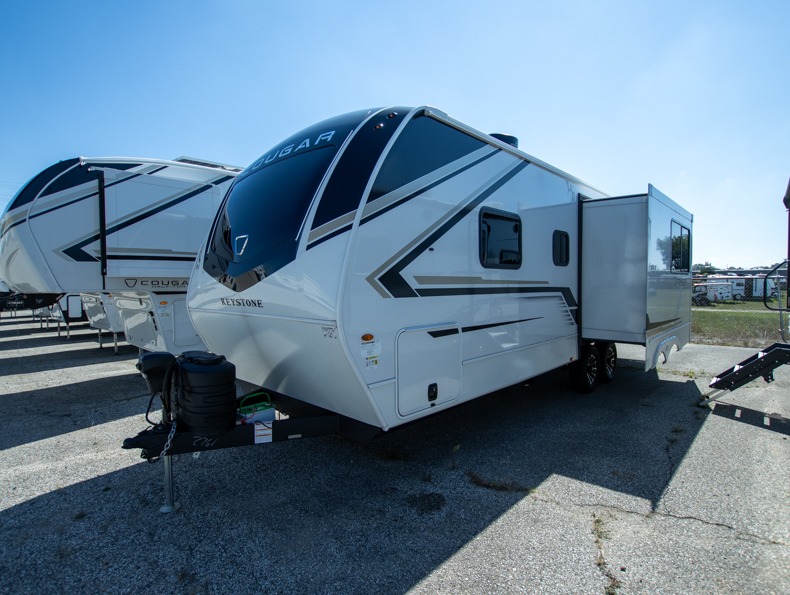 2026 Keystone Cougar Half-Ton 25RDS - Image 4