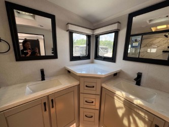 2026 JAYCO NORTH POINT 382FLRB - Image 18