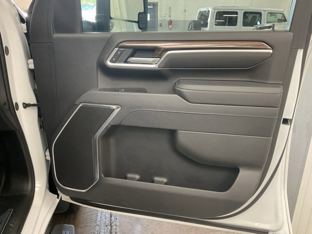 2025 Chevrolet Silverado 2500HD LT - Image 36