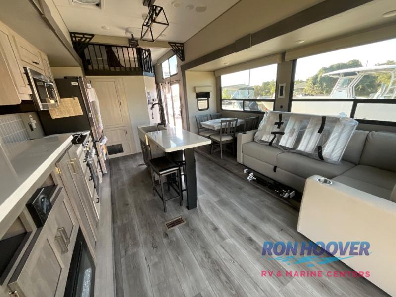 2026 COACHMEN 43CONDO - Image 6